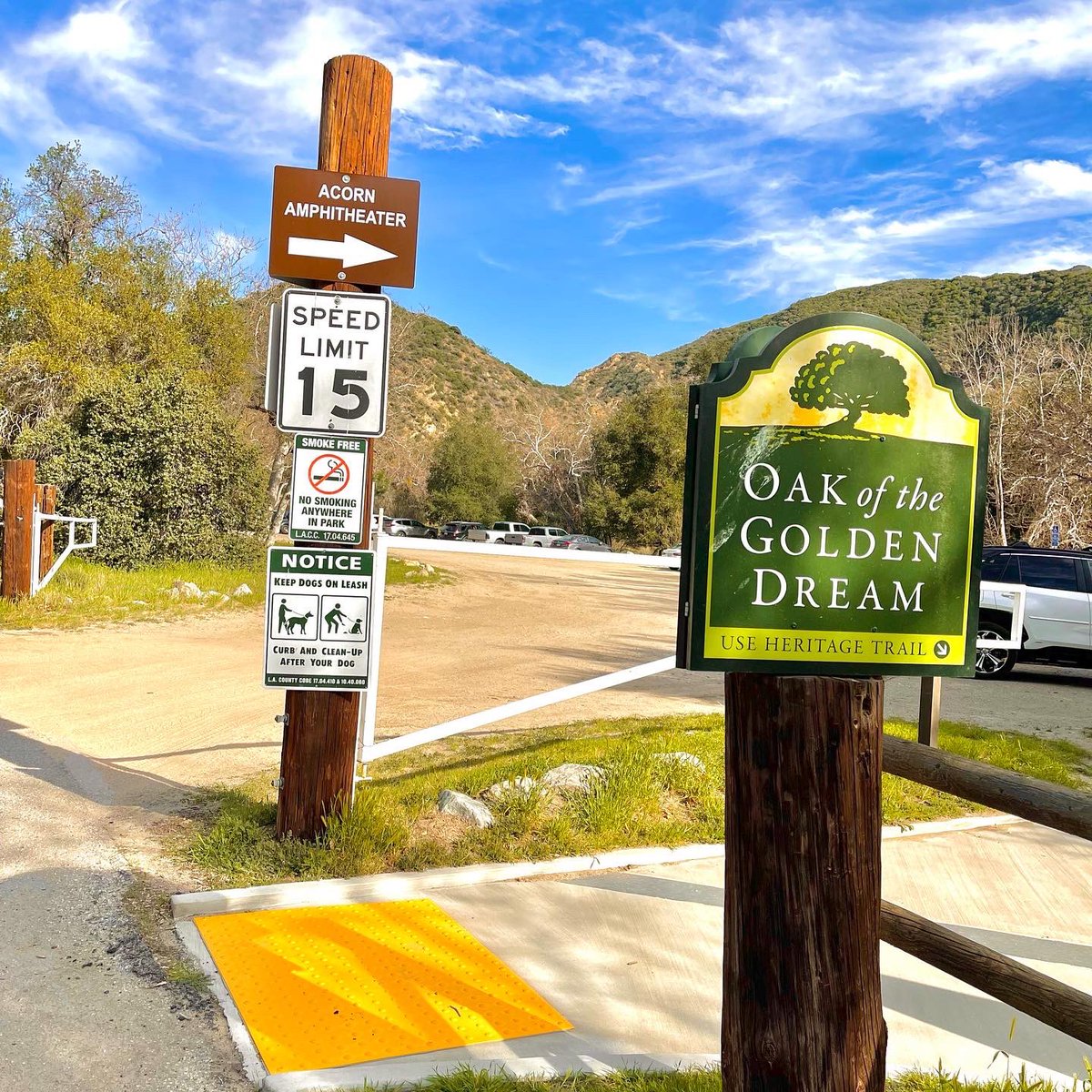 TeslaClubSoCal's tweet photo. See you Saturday!
โข Free event
โข Cool hiking trials
โข Over 25 animals at the Placerita Canyon Nature Center
โข Bring your favorite picnic food
โข Camping like environment, dress comfortable/shoes
โข #TeslaBossBabe shirts given away @drivyndotcom @TeslaJoy https://t.co/SilBSWXa6s