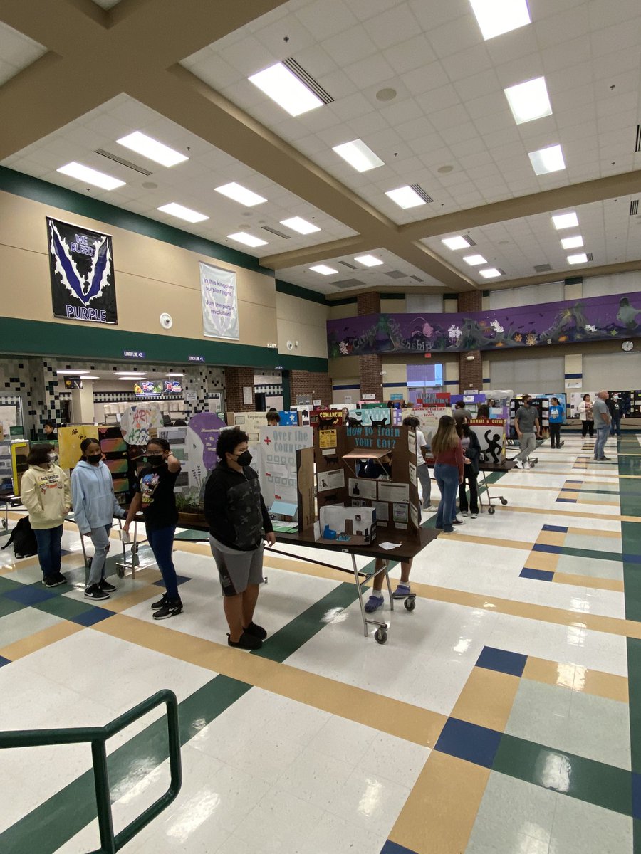 Hernandez_Teach's tweet photo. GT MSIP Presentations @NISDVale! Our students did a fabulous job showcasing their interests, presentation skills, and knowledge. #RaysUp https://t.co/Ap6IXlkhfc