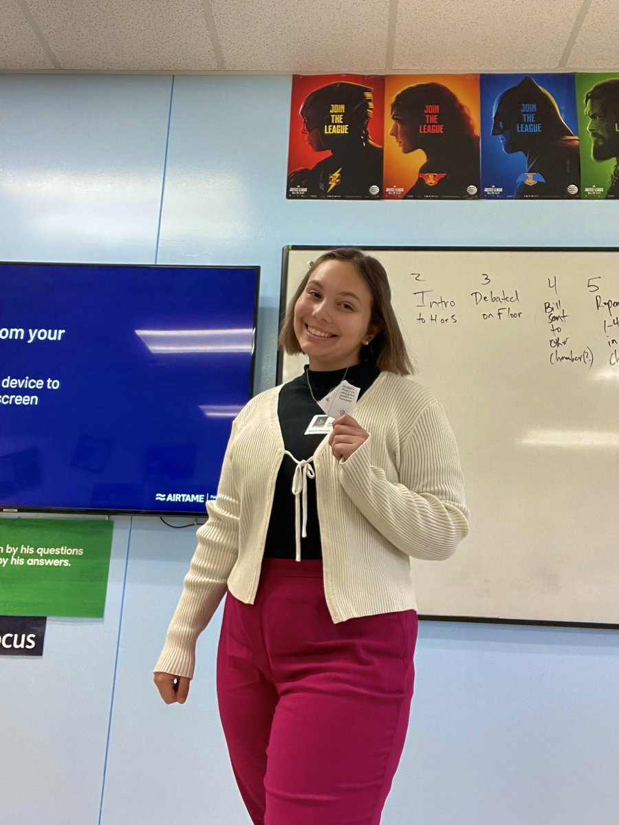 msgoodeteaches's tweet photo. 🍎🍎 Taught my second solo lesson today covering how a bill becomes a law in the legislative process!!   

I’ve grown so much this semester as an educator and can’t wait to keep building on my skills :)

@DrMargarella @WKUCEBS @CEPTatWKU @WKUSTE @WKUSTE @SouthWarrenMS https://t.co/cIINjczfF2