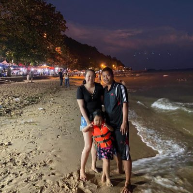 SayBunleng's tweet photo. #NewProfilePic https://t.co/9J3KkjOqbD
