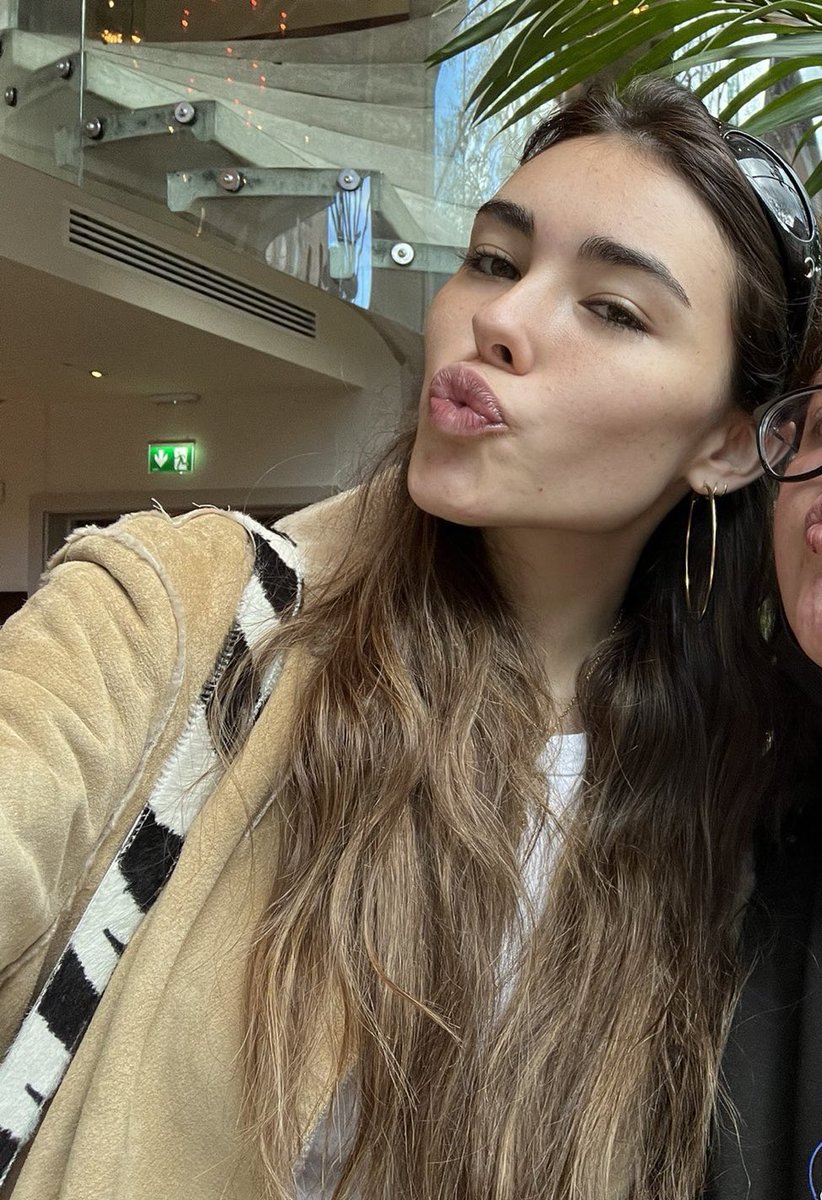 MBHQPhilippines's tweet photo. madison beer https://t.co/9Z8iUZnryZ