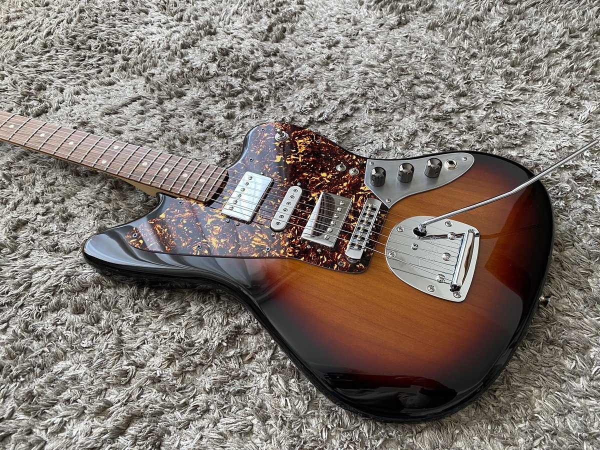 ギターを自慢しよう フェンダーメキシコジャズマスター 魔改造です