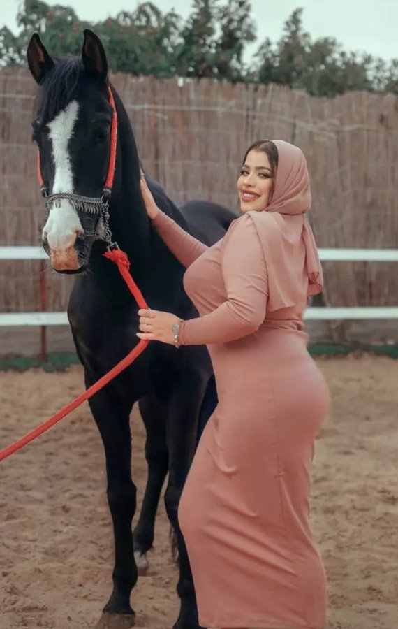 انا بعشق الفرس دة اوي فيه خير كتير اوي اوي 💋