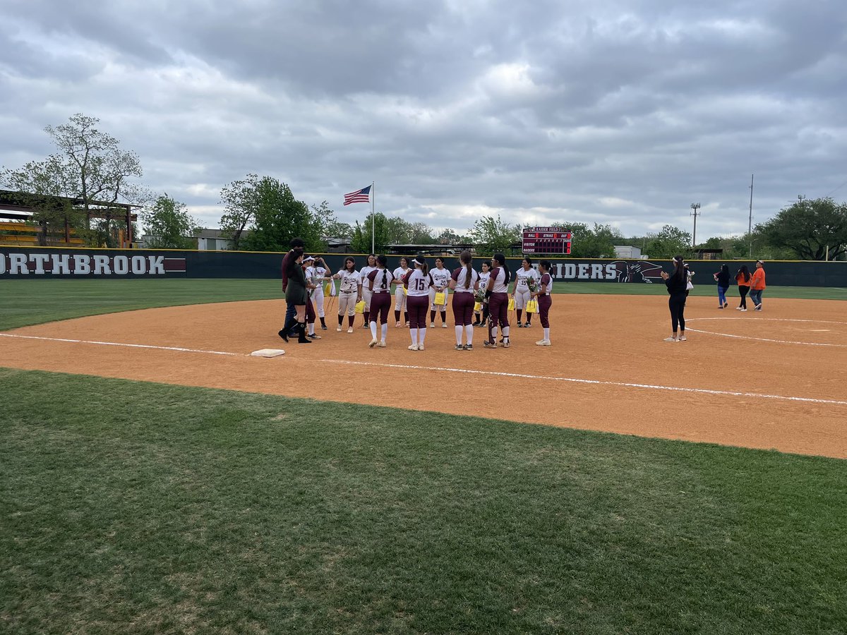 GoddessMyla3's tweet photo. Special night on Raider circle as our @northbrookhigh Softball team celebrates #SeniorNight for the class of ‘22 before our last home game of the season. #RideForever https://t.co/9R3SEMPKof