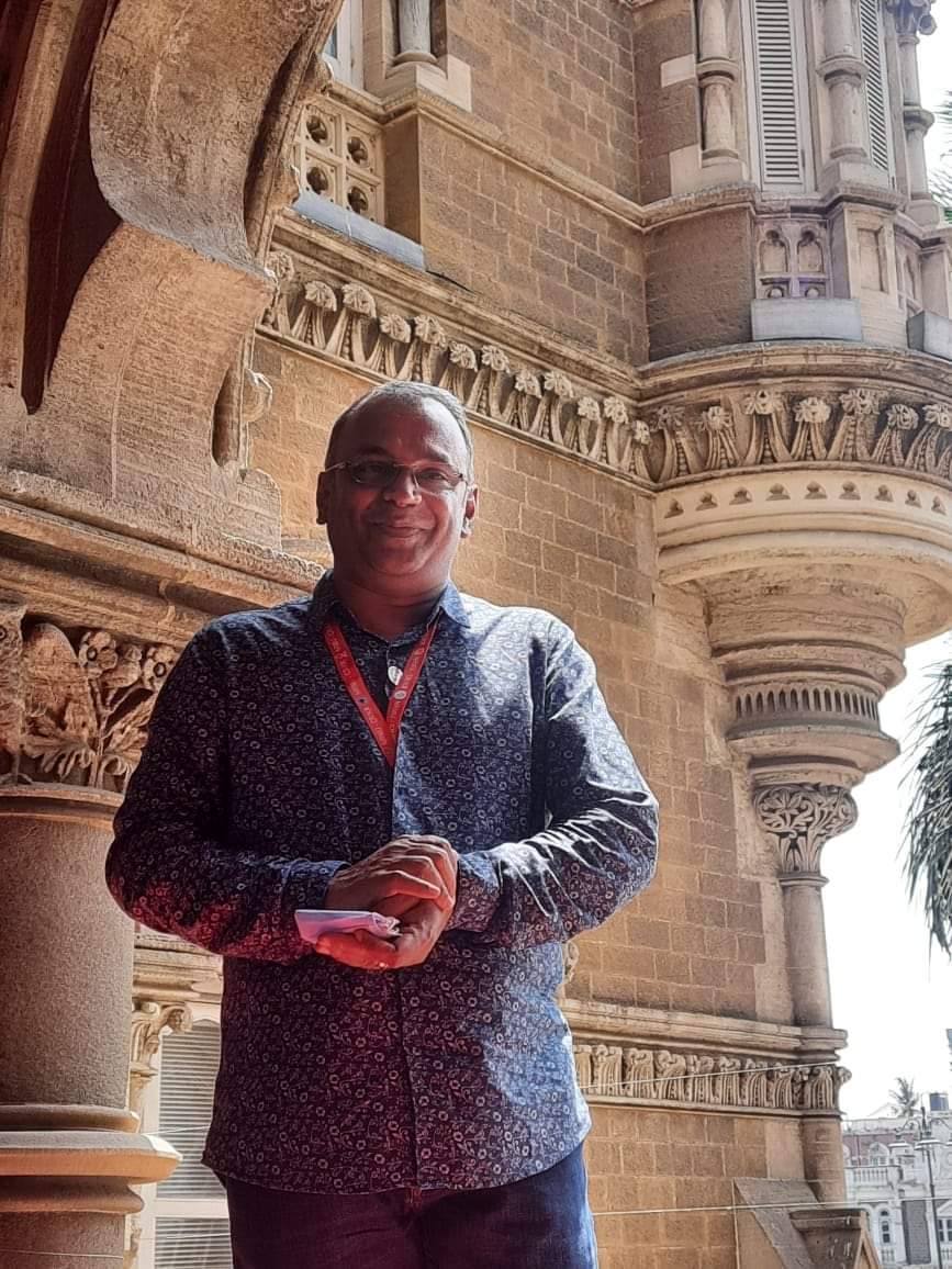 pravin95538140's tweet photo. #plz_follow
@venupnair_nrmu
हमारे लाडले महामंत्री कॉम वेणू पी नायर जी को लाल लाल सलाम....
@MVAnand6
@AIRF15853780
@SunilBajare
@PankajS93882936
@ShivaGopalMish1 https://t.co/Oc73sSzrxm