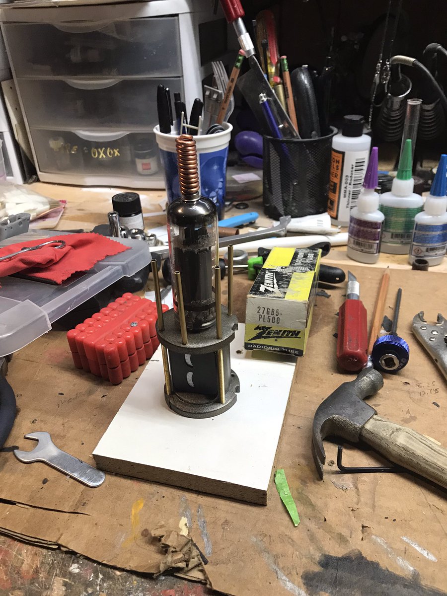 MediocreModeler's tweet image. Working on the Warehouse 13 Tesla gun again. But this could easily be a steam punk EV charging station. Completion is just around the corner.

#gobuildsomething
#warehouse13
#teslagun