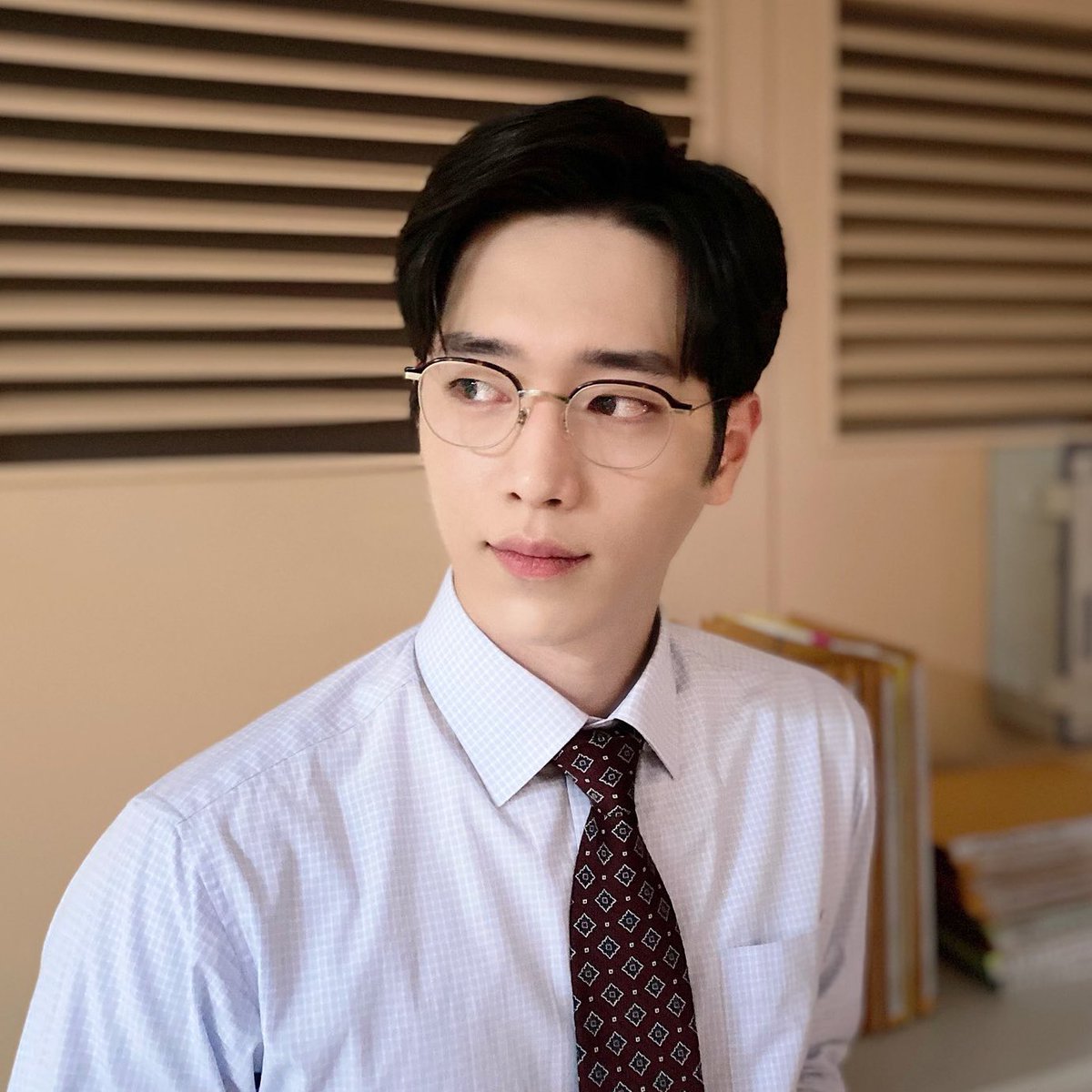pacarseokj12's tweet photo. GANTENG BGT PUSING 😭😭😭 #GridEp7 #GridEp10 #Grid #그리드 https://t.co/ph0vMpjCn3