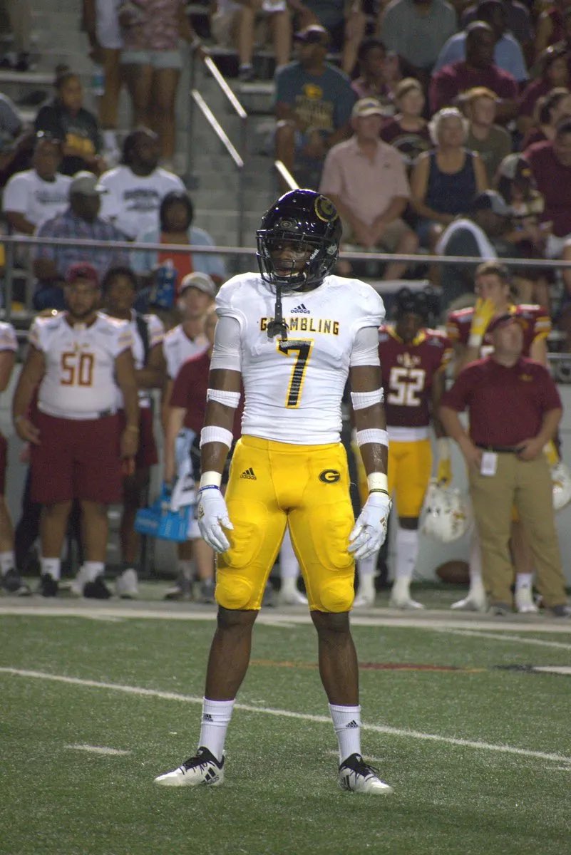 dupree_fuller's tweet photo. After a great conversation with @huejack10 &amp; @Coach_Scott31 I am pleased to announce I have received a DIVISION 1 offer to Grambling State University! 
#GramFam #HUEDAT #JucoProduct
@JUCOFFrenzy @JuCoFootballACE @DRRJuCo_Cali @DRRJuCoProspect @jucomadefb @HBCUSports1 @Bigtanktv https://t.co/18nWSHAMEG