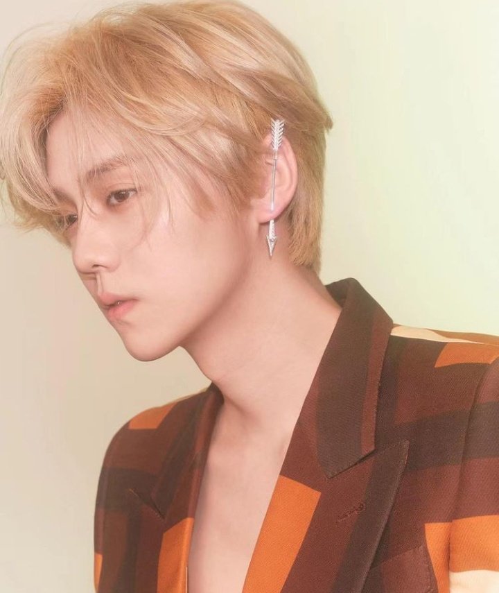 HAPPY BDAY, HANNIE! 🎉🥳
ily forever🤍

#HappyLuHanDay #LuHanBDay2022 #SlowRideWithLU