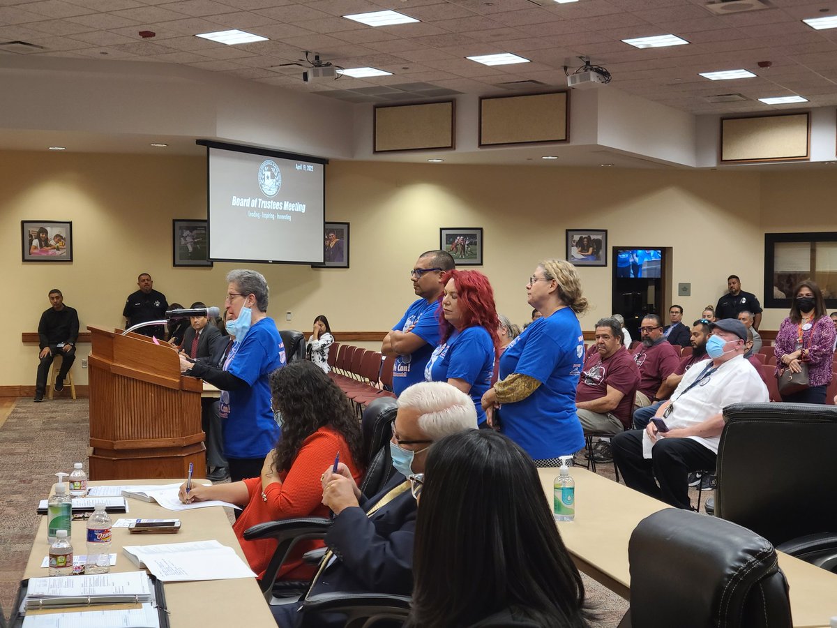 SOCORROAFT's tweet photo. 54% of our members told us they'd considered leaving their jobs in education. 🤯 Their biggest concerns? The paychecks that aren't keeping up with inflation&amp; the workloads that never stop rising.

@SocorroISD Teachers &amp; Staff deserve meaningful pay raises. 

#RespectUs #ExpectUs https://t.co/7vmgJQJOby