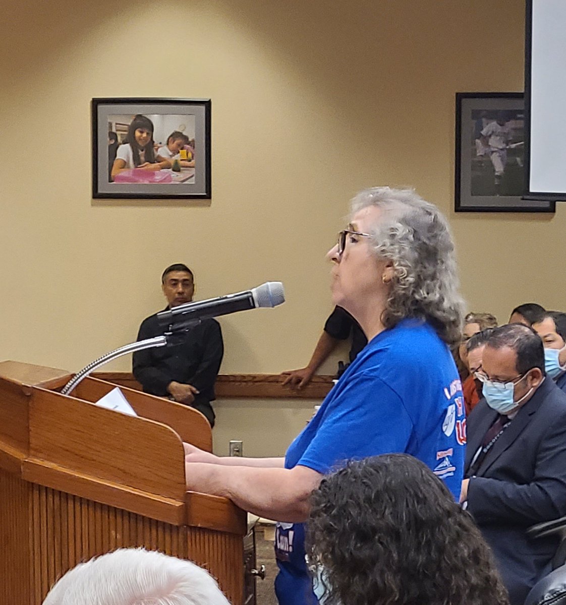 SOCORROAFT's tweet photo. 54% of our members told us they'd considered leaving their jobs in education. 🤯 Their biggest concerns? The paychecks that aren't keeping up with inflation&amp; the workloads that never stop rising.

@SocorroISD Teachers &amp; Staff deserve meaningful pay raises. 

#RespectUs #ExpectUs https://t.co/7vmgJQJOby