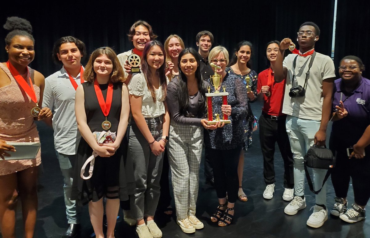 Love these CHAMPIONS! 1st Place in High School Broadcast #bling <a href="/FBISD_CTE/">Fort Bend ISD CTE</a> <a href="/JWErdie/">Julia Erdie, Ed. D</a> <a href="/lizg_canchola/">Elizabeth Canchola</a> <a href="/FBISDFilmFest/">FBISD Film Fest</a>