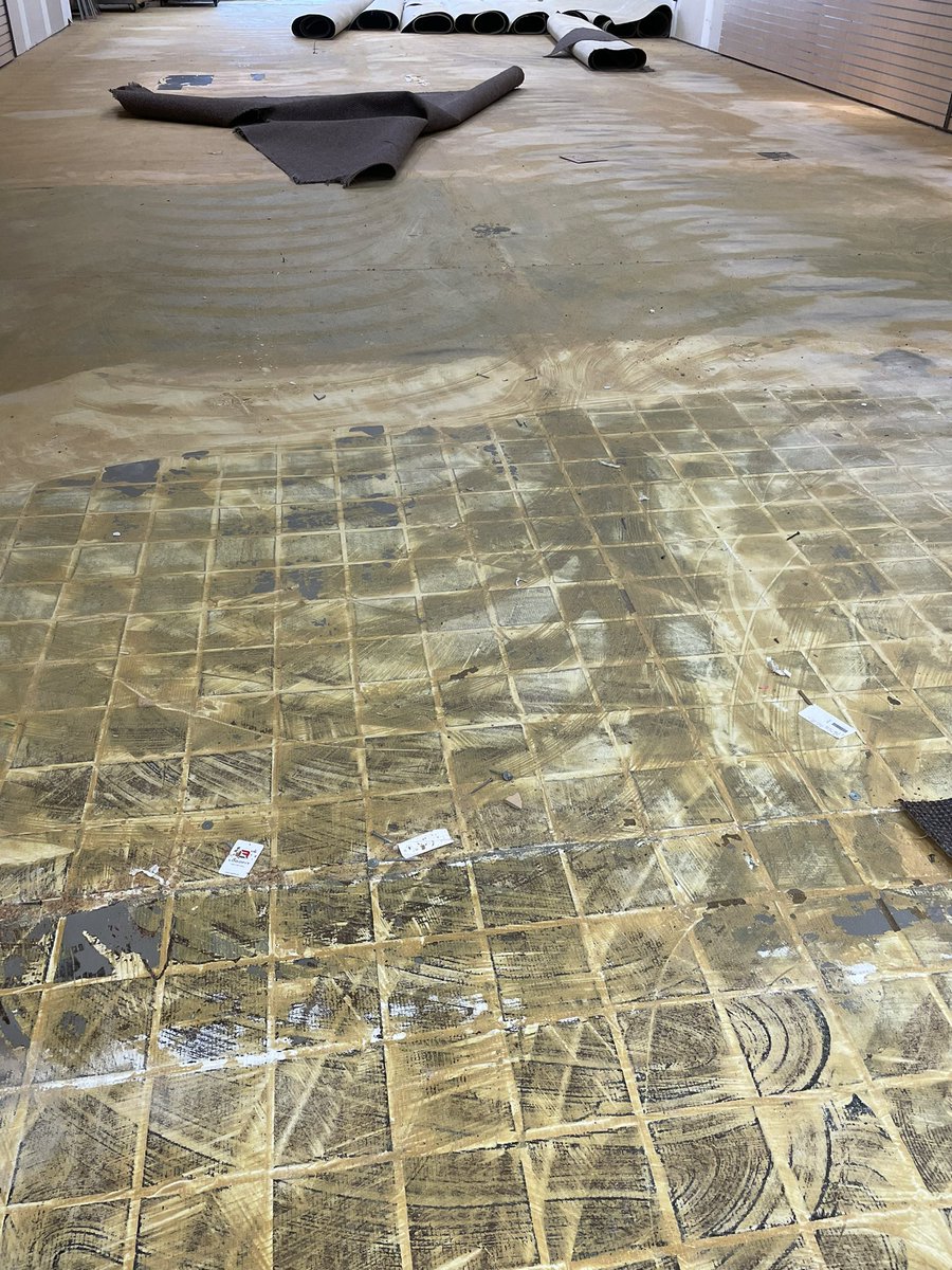 OtterbeinCampus's tweet photo. Getting down to bare floors in the bookstore!  #CampusCenterModernization https://t.co/7HMIXTm9ps