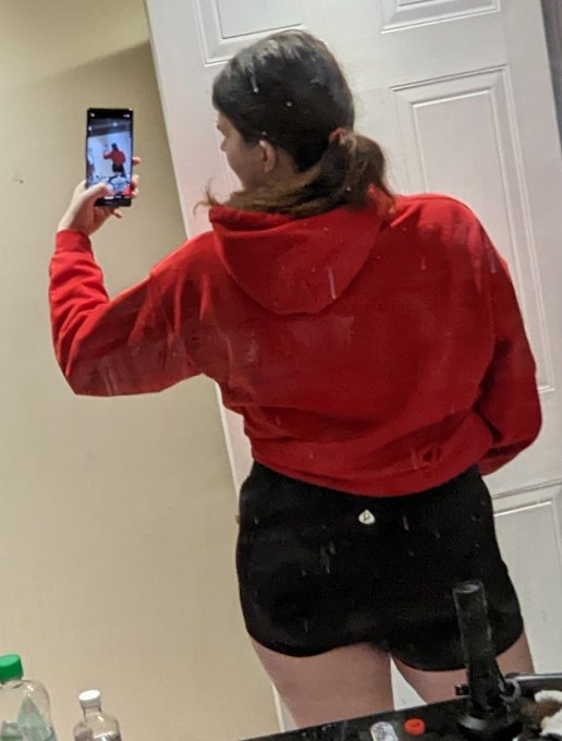 I love how these shorts fit ❤️♠️
@QOS_BRAND 

#qos #YogaShorts #pawg #sfwtwt  #Hoodies #TransIsBeautiful