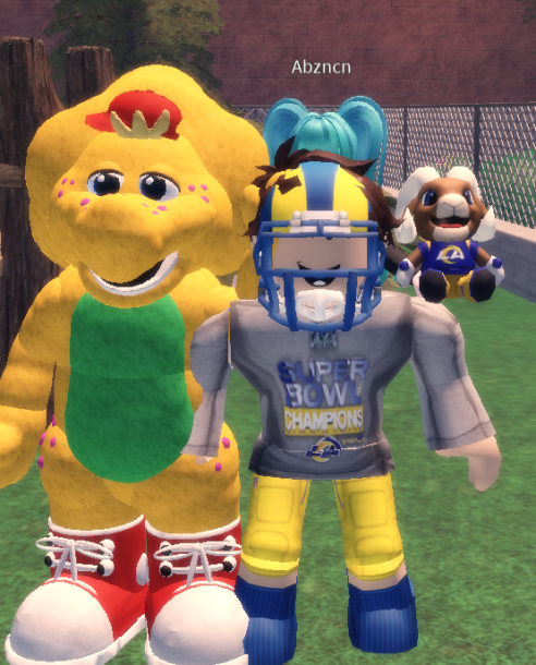 AaronTheWiggle's tweet photo. Met Barney And BJ at @Barney_ROBLOXIA https://t.co/wDiWg0e0aY
