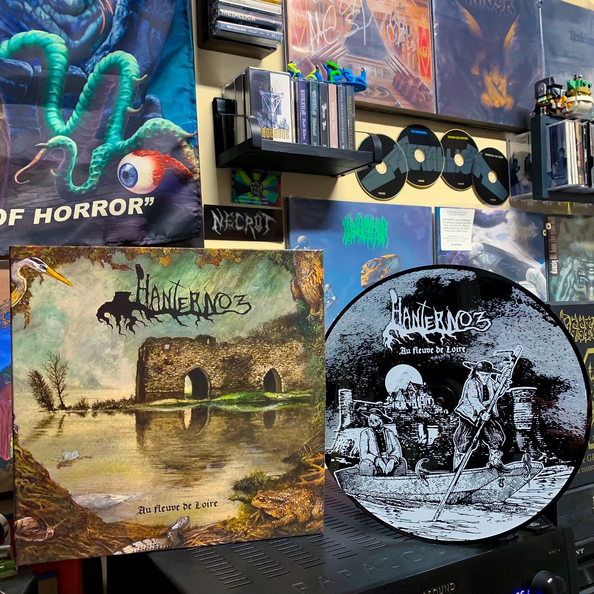 MtlPatchesVinyl's tweet photo. #Hanternoz - Au Fleuve De Loire (2021, Antiq Records). This is nature-themed French black metal, very much in the same vein as label mates Véhémence. The packaging is beautiful, and check out that Side D artwork. Lots of replay value here. Solid recommend from me. https://t.co/mLXV7gDVdA