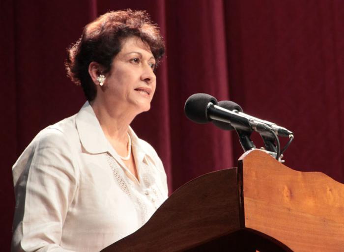 Desearle un ¡Feliz cumpleaños! a nuestra Ministra de Educación, <a href="/elsa_ena/">Ena Elsa Velázquez Cobiella</a>.
#FEEMMatanzas