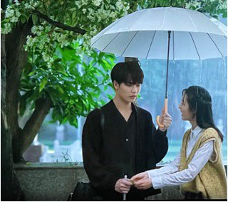 Toastmybuns1's tweet photo. #FirstFrost #DifficultToCoax Lin YanJun would really make the perfect Sang Yan🤩😍 https://t.co/8niUGIdGIO