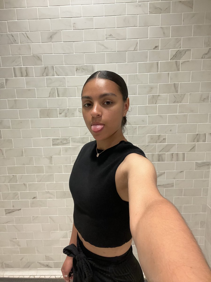 asapperla's tweet image. can’t hate a good soul— you’ll end up wasting your energy