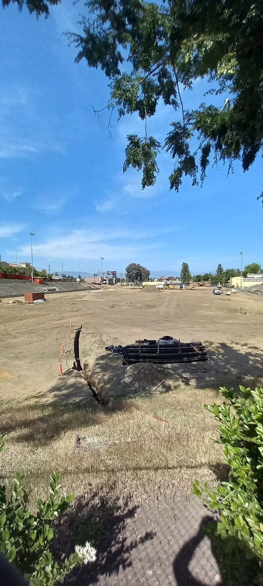 ThomasJRan's tweet photo. Mid-April field update. Can't wait to open the new T-House! #RespectTheProgram https://t.co/QfckVE1QmY