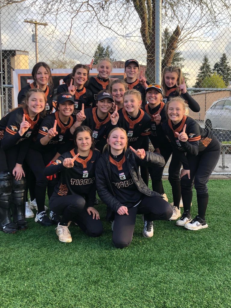 ycsoftball2022's tweet photo. Big win over Scio 12-2 ! https://t.co/rGczRk1zfj