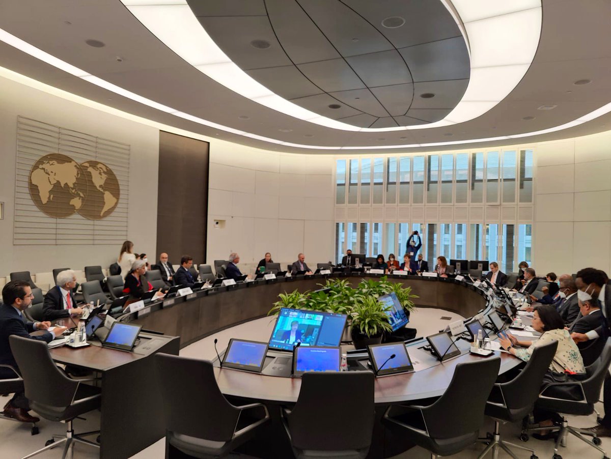FinMinIndia's tweet photo. Union Finance Minister Smt. @nsitharaman &amp; Shri @DasShaktikanta @RBI attend the #G20 Emerging Market Economies #EMEs meeting organised by @IMFNews in Washington D.C., today, on the sidelines of the upcoming #G20 Finance Ministers and Central Bank Governors Meeting #FMCBG. (1/4) https://t.co/GMdPK4KuC9