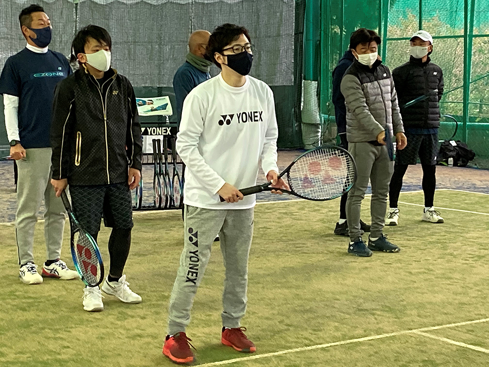 yonex_jp's tweet photo. 来月より「Yonex Keep on CHALLENGE試打会」を全国7会場で開催!
札幌・千葉・大阪では即張り会「YONEX STRING TOUR」も実施します👍
#EZONE #VCORE #VCOREPRO の3シリーズを一度に試打できるチャンスです!
ぜひご参加ください❗️ https://t.co/QFeXe6Vq4x