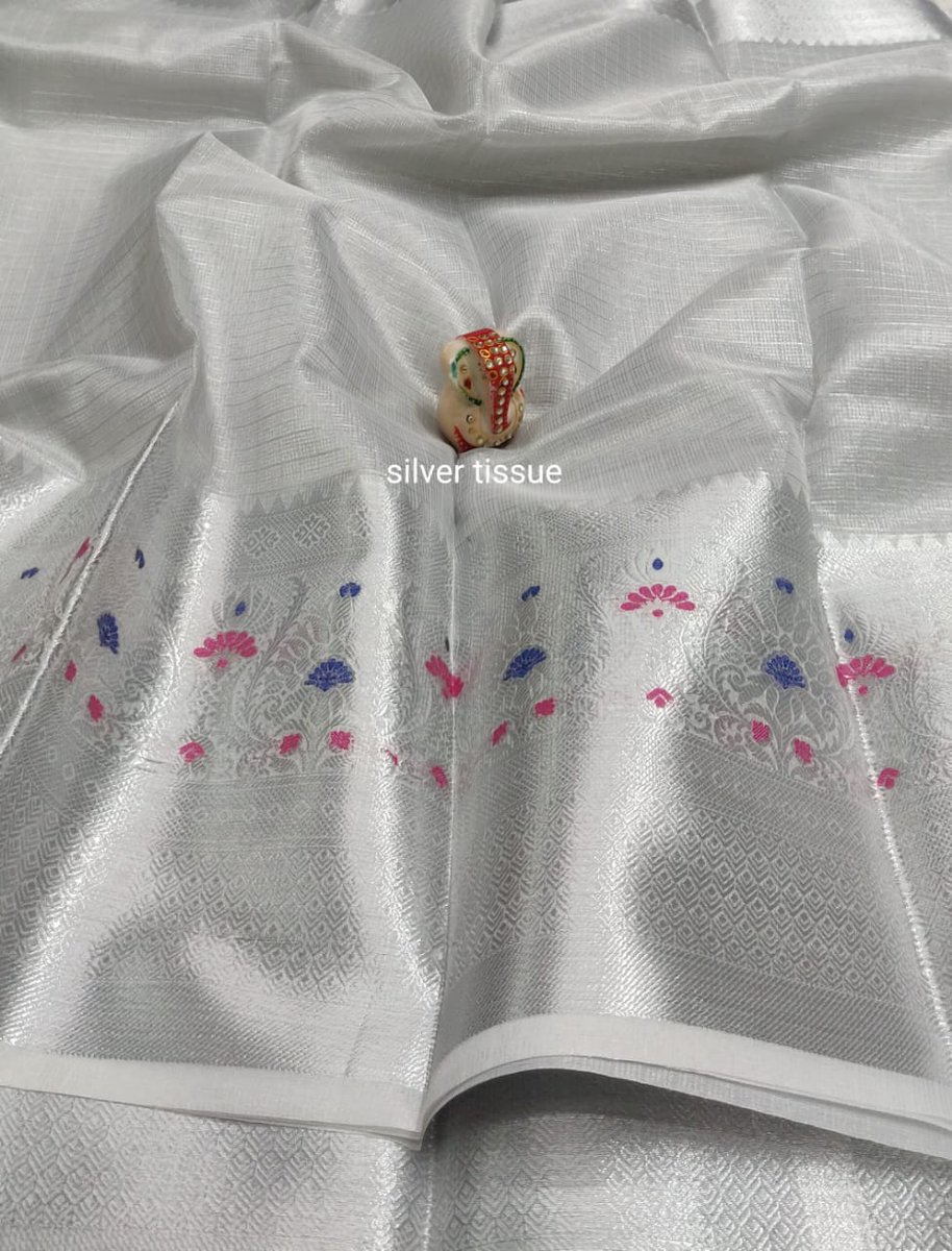 kavya_stylein's tweet photo. *Restocked SILVER TISSUE*
😍😍😍😍😍😍😍
Amazing concept of silver tissue sarees with multi weaving border with chit pallu n running blouse
*Singles n multiples@ @ 999+$*😍😍😍😍😍😍😍
#2kt https://t.co/S0HIVzvfSF
