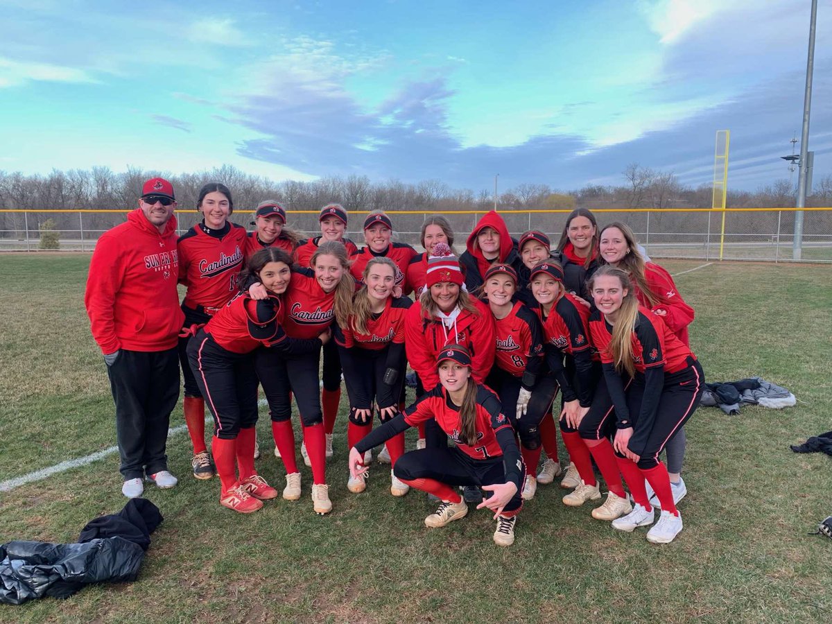 Tonight we had a 9-0 win against Madison Memorial! I pitched my first high school career perfect game which I couldn’t have done without the amazing plays made by my teammates.
On the Mound: 7IP, 15K, 0H, 0BB
At the Plate: 2 for 3, 2B, 2RBI
<a href="/SunnyP_softball/">Sun Prairie East HS Softball</a> <a href="/WisconsinBandi1/">Wisconsin Bandits</a>