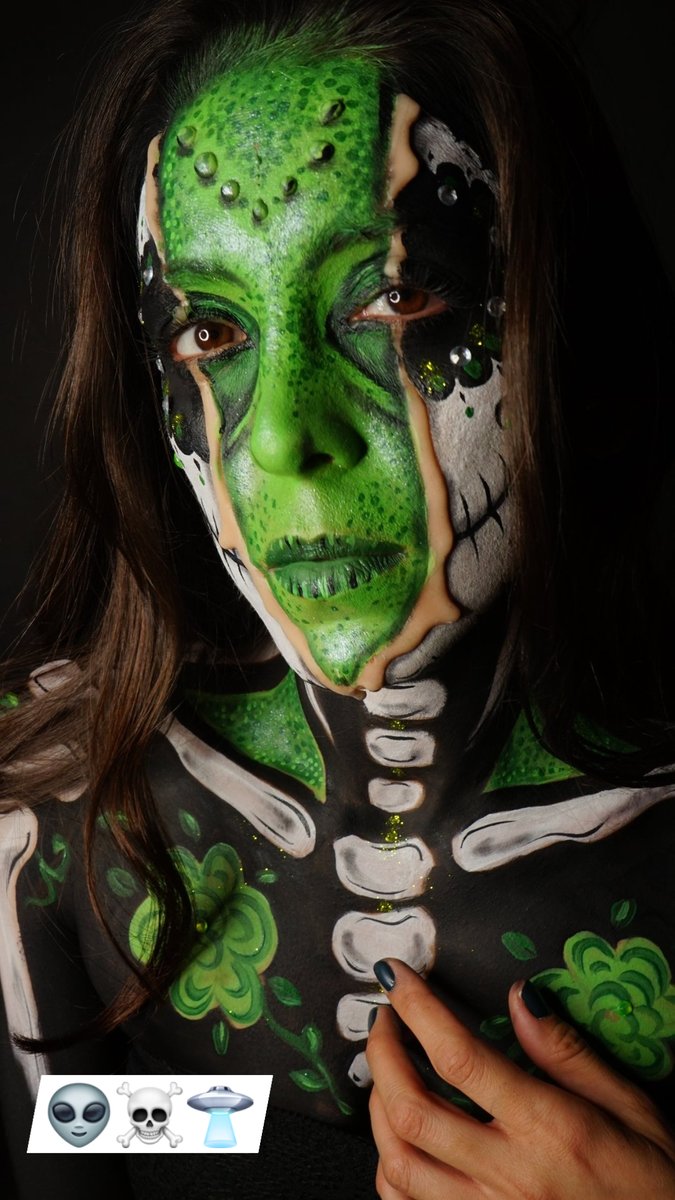 artbychromium's tweet photo. Special efects makeup on Natalie in my San Diego studio.
Looking for creative way to extend your model portfolio or get bodypainted just for fun and pictures, see more & book your session on https://t.co/XhvQULasT3
#bodypainting #bodyart #bodypainted #bodypainter #makeup #art https://t.co/fuctTIDFPi