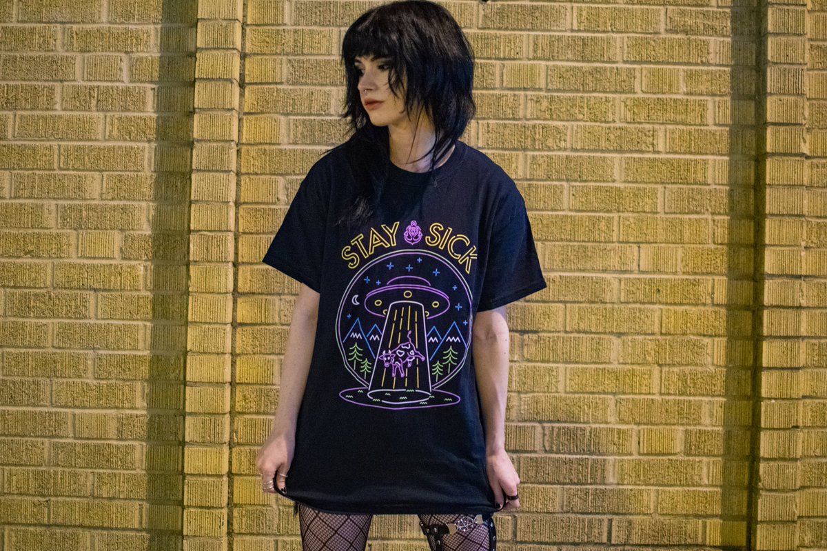 JackieSkillet's tweet photo. some of my faves from a shoot I did recently 🖤

shirt: @STAYS1CK 
📸: @HamblePhotos https://t.co/YHUTUkAoR2