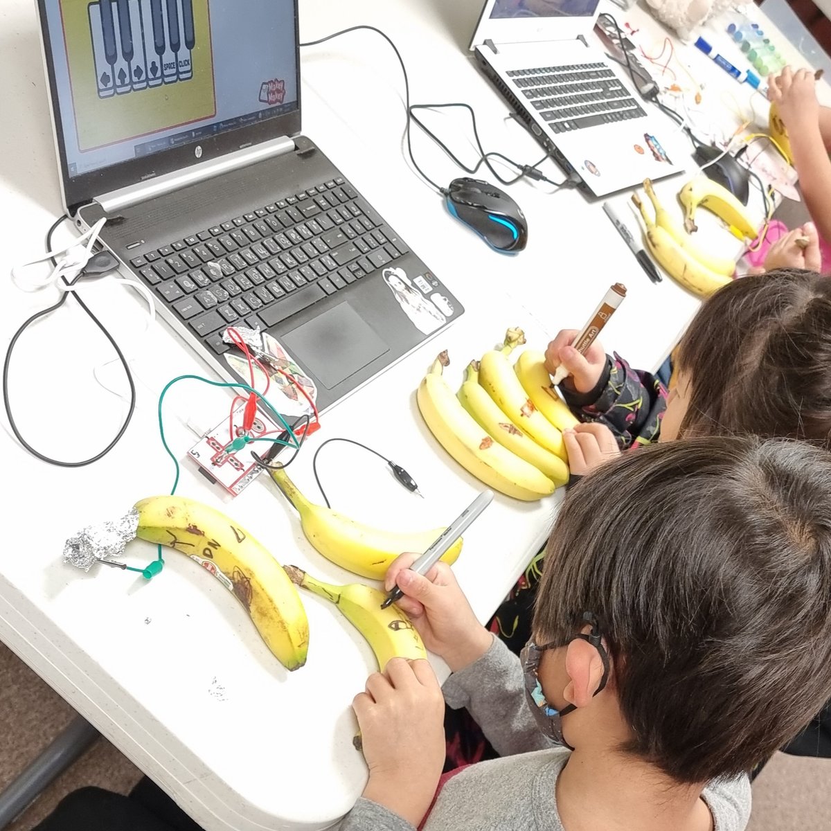 codingaround's tweet photo. do re mi banana😚

Our preschoolers use fruits to make music
Cool right! https://t.co/BwvvrTe4V1