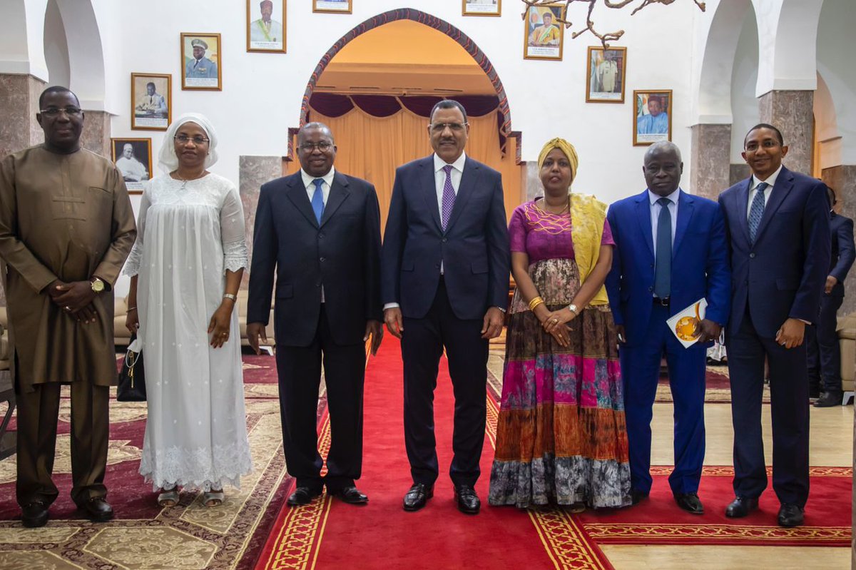 AU-Economic Dev't,Trade,Tourism Industry &Minerals tweet media