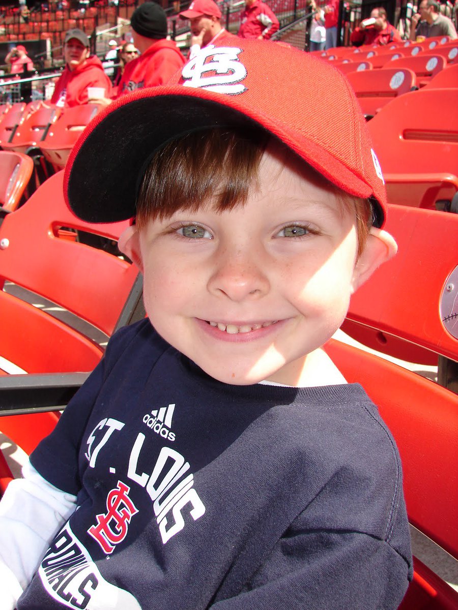 DaBoudolf's tweet photo. @PujolsFive on April 20th, 2011 my son  @NBoudolf became a Pujols fan watching you hit your 413th home run. On Aug 8,2018 he would listen to you hit your 632nd home run of the season from the bathroom at Angle Stadium. #prayingfor700 https://t.co/JWthGtJTRo