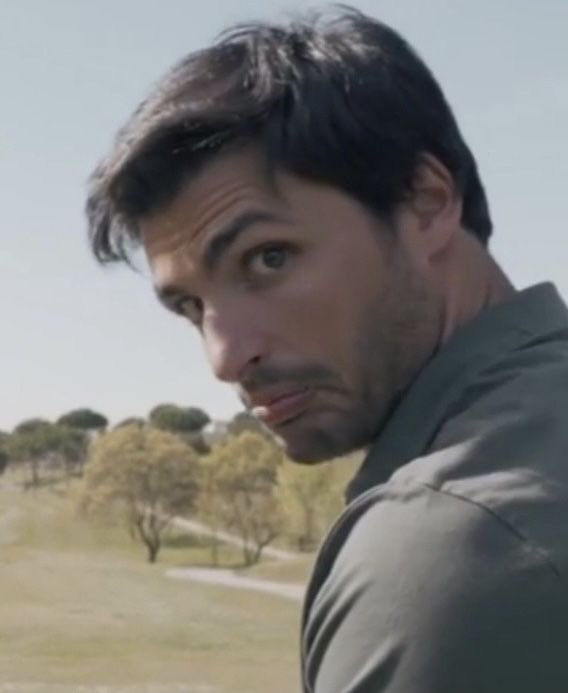 cssainz's tweet image. hey stupid, i love you