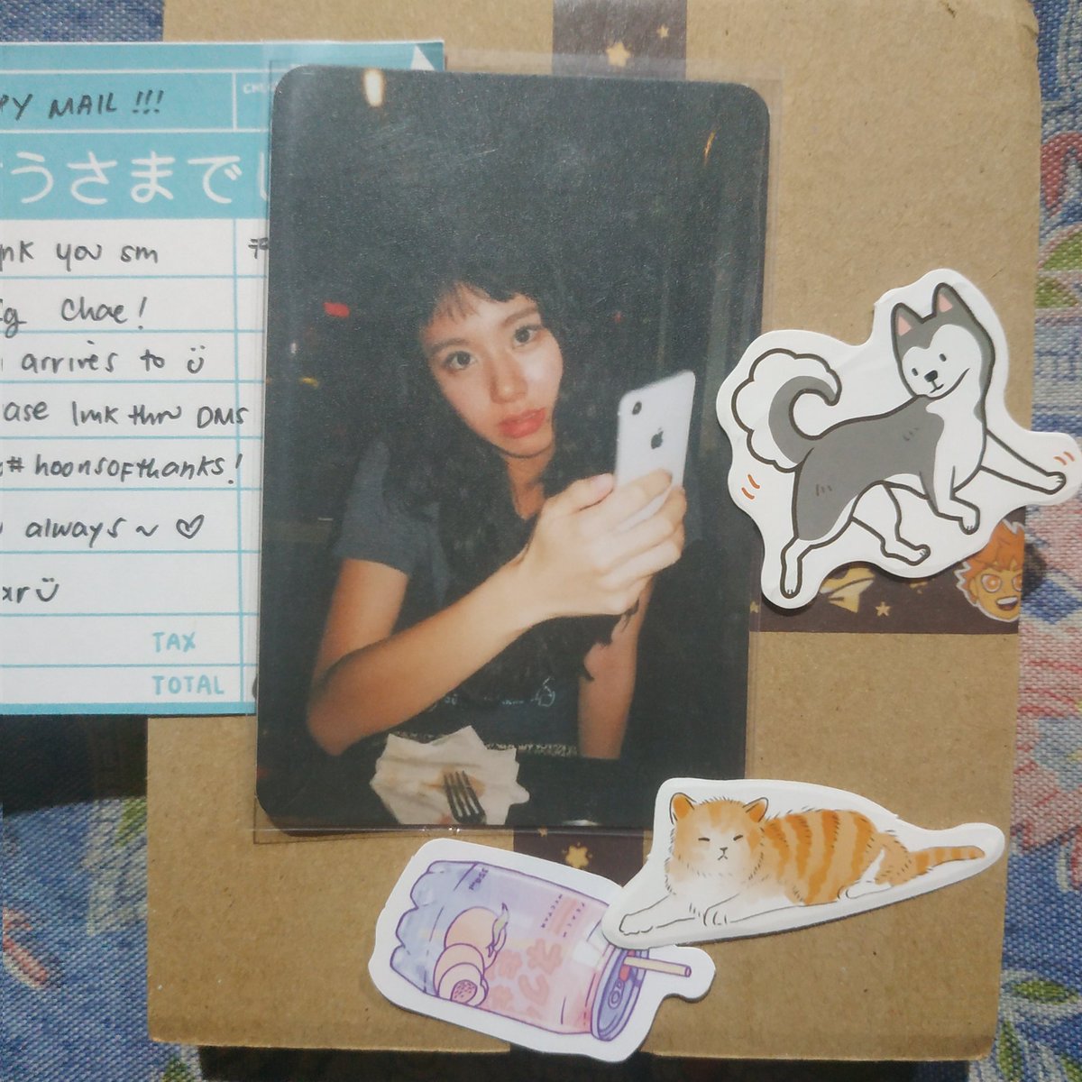 sanashi1229's tweet photo. thank you po @hoonsofties safe umuwi si chae, so pretty pati yung freebies ><
#hoonsofthanks https://t.co/87rXq3OWyF