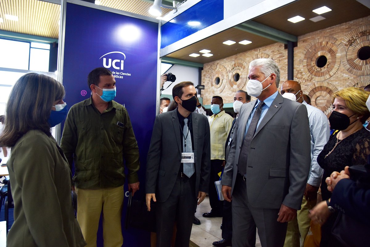 universidad_uci's tweet photo. #Hoy felicitamos a un eterno joven y revolucionario cabal, fiel al legado de #FidelPorSiempre. Reciba @DiazCanelB el abrazo de esta comunidad universitaria a la que siempre ha estado tan cercano y que le ratifica el compromiso y acompañamiento en cada tarea. #CubaViveYAbraza https://t.co/pi9HHMI2ND
