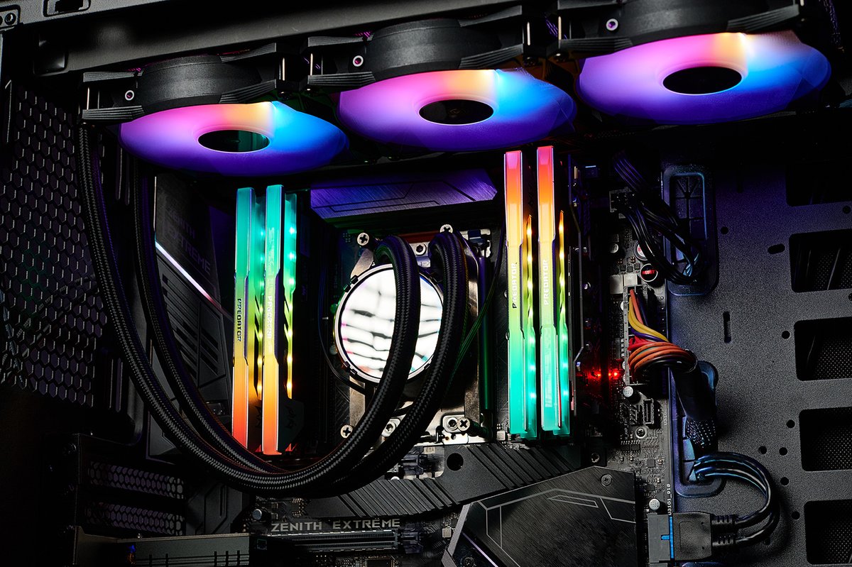 GeekStorage0's tweet image. Predator Apollo
√ Samsung B-die
√ 3200 MHz - 4000 MHz
√ 15 μin Gold-Plated Contacts
√ Limited Lifetime Warranty
😍😍
#RGB #Apollo #memorymodule #Predator #PredatorGaming