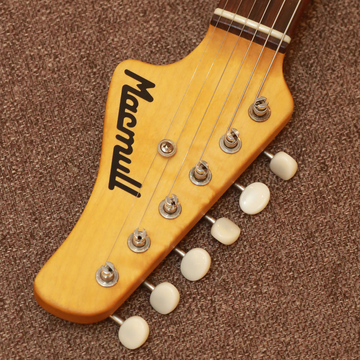 zemagreco_osaka's tweet photo. #Macmull Custom Guitars Stinger, Daphne Blueは、ボディにブラックリンバ(コリーナ)を使用しています。
ボディデザインも音響特性、演奏性を考慮しながら考え出されたオリジナルデザインです。
➡️https://t.co/jI6FVGwDYs
#エレキギター #メイドインイスラエル #マクマルカスタムギターズ https://t.co/TGq5KyEjoN
