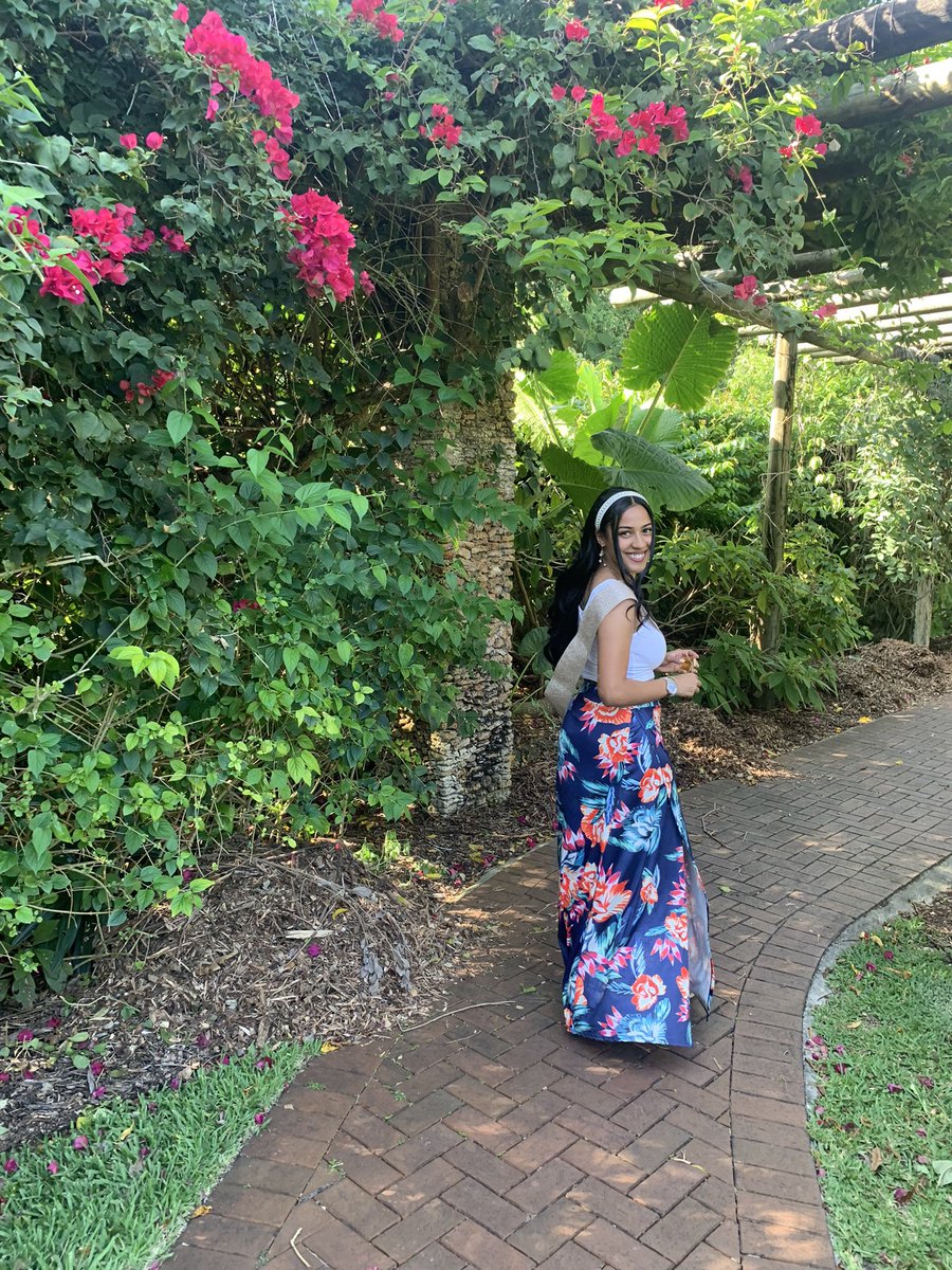 KitnCapoodle's tweet photo. 26 moments and years have passed yet here I still stand. 
#Aries #sunshine #BirthdayGirl #birthday https://t.co/xJN3uEJfTZ