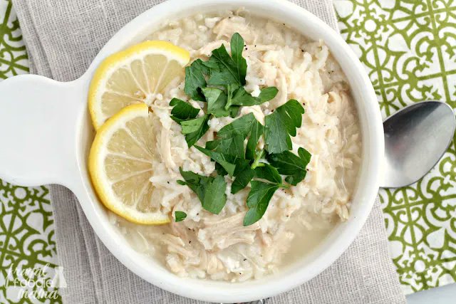 Make a Greek restaurant favorite at home with this easy recipe for Homemade Chicken Lemon #Soup . Get the #recipe now at>> bit.ly/2IviBPi #comfortfood #chickensoup #lemon #Greekrecipe