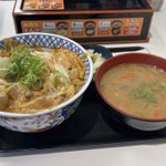 吉野家渾身の新商品「親子丼」が本当に美味しいから食べてみて!タンパク質摂取に是非!