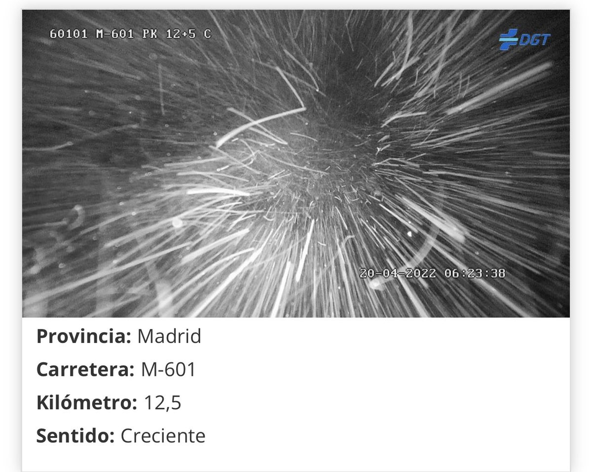 (06:45h)

✔️ Necesarias las cadenas para transitar por los puertos de #Navacerrada y #Cotos

✔️ Para el resto de carreteras de montaña se pide mucha precaución. 

👉 Estamos en nivel 0 del #PlanInclemenciasInvernales. 

👉 La imagen vía <a href="/DGTes/">Dir. Gral. Tráfico</a> no puede ser más clara. 

#ASEM112
