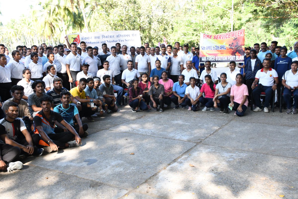 Andaman_Admin's tweet photo. Fitness &amp; Safety go Hand in Hand!
On #FireServiceWeek2022 || 5Km Walkathon organised by @ANfireservice to raise awareness amongst the public. Flagged-off by Sh. Vijay Singh, IPS.
#AzadiKaAmritMahotsav
@MediaRN_ANI 
@jitendra_narain 
@DGPANIslands https://t.co/7jIylL5oVV