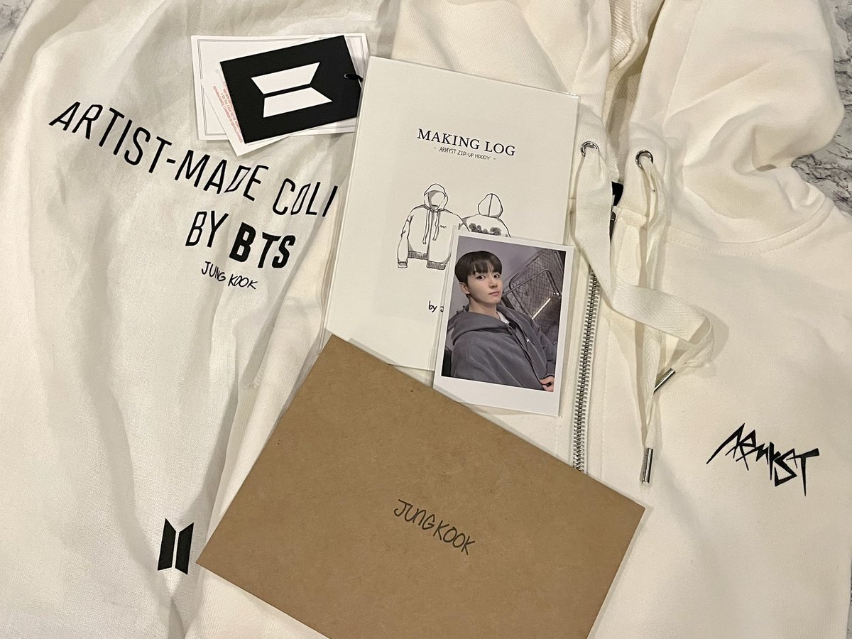twt_sdph's tweet photo. โผ๏ธONHAND & READY TO SHIPโผ๏ธ
ARTIST-MADE COLLECTION
BY BTS MERCH
JUNGKOOKโs ARMYST HOODIE
WHITE, XL
COMPLETE SET, SEALED
PM TO ORDER. ๐
#ByBTSMerch #artistmadebybts #ByJK #ARMYSThoodie #byjungkook #jkhoodie #ARMYSTHoodie #๋ฐฉํ์๋
๋จย #์ ์ ๊ตญ
WTS LFB PH ONHAND WW https://t.co/5Zd7VHdbfV
