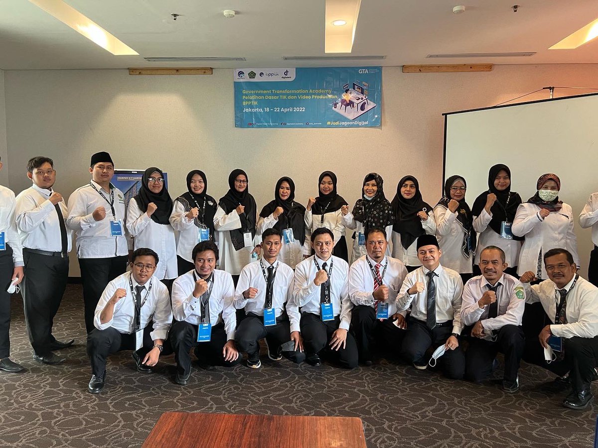 FadliAlbanjari's tweet photo. "GOVERNMENT TRANSFORMATION ACADEMY" Angkatan IV Jakarta 18 April - 23 April  2022"
#kelas4 #bpptik #asnkementrianagama @naifadnan https://t.co/6saUxco3KB