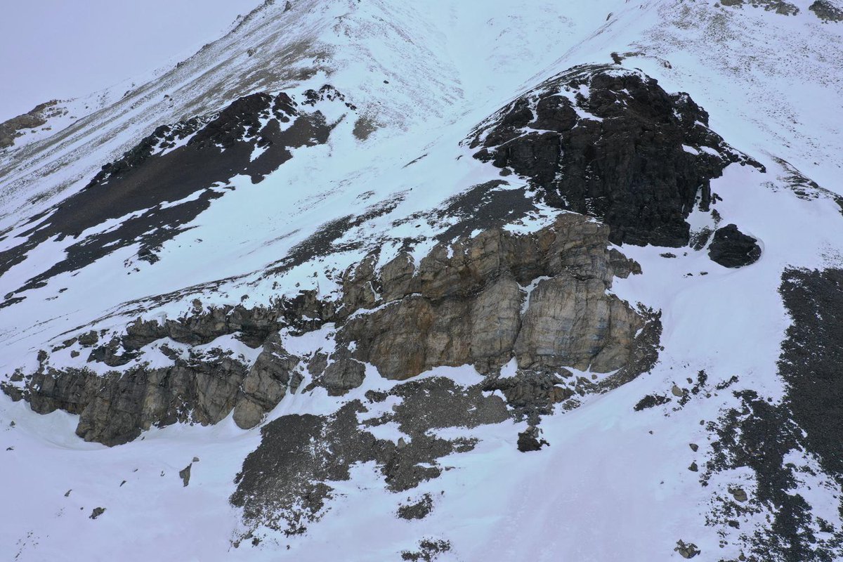#DOM of the day - Introducing the #Ytterdalssåta digital model!

Interact with the #Svalbox model here: svalbox.no/?page_id=4166 

 #DigitalGeology #Arctic #Svalbard