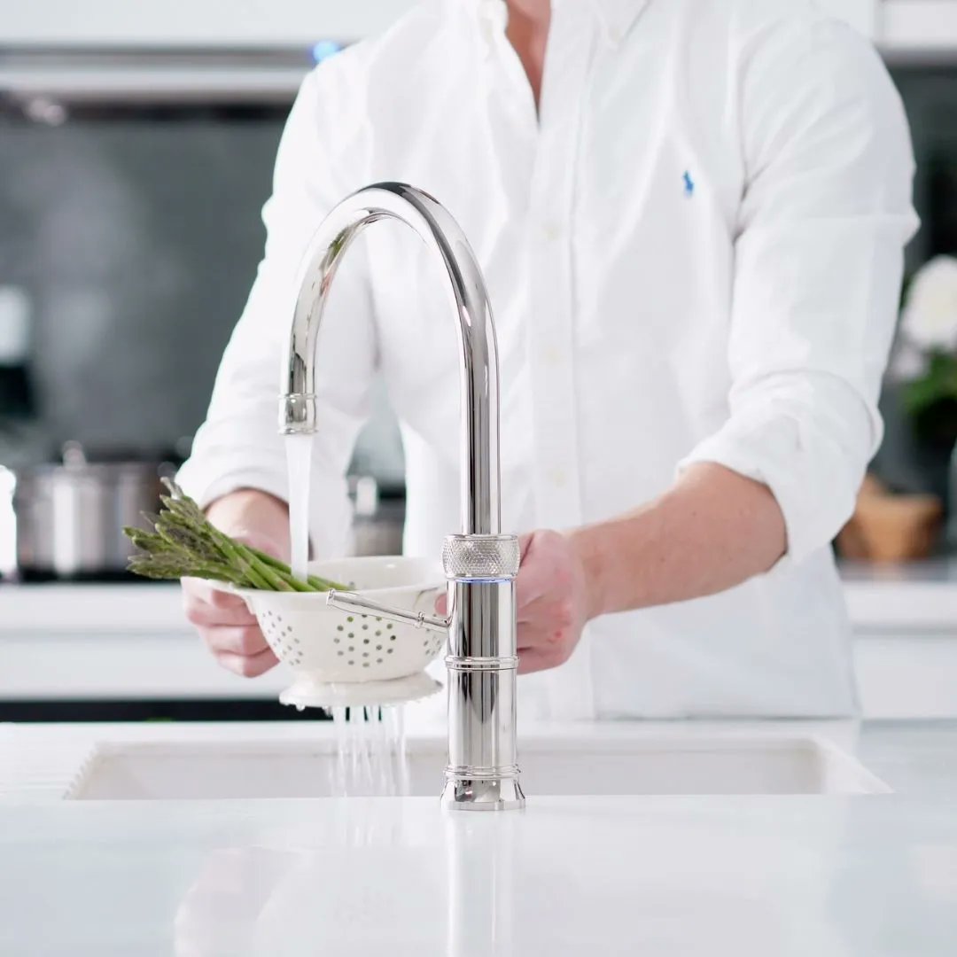 ArtHouse13's tweet image. The @QuookerUK Classic fusion tap in the Nickel finish, completes a timeless kitchen design.
#Quooker #kitchentap #boilingtap #kitchendesign #interiordesign #SieMatic #luxurykitchens #AlderleyEdge #Cheshire #cheshirelife #luxurylifestyle #luxurykitchens #dreamkitchen #kitchen