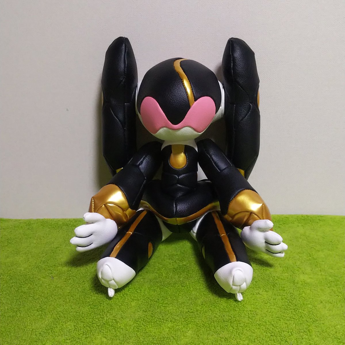 AYATARO_robot's tweet photo. #eosぬいぐるみ大作戦
できたー!と思ってしまいそうですが、しっぽがまだありません。😅💦
#MegaSculpture
#smartdaughter
#eos
#ガレージキット
#チョイプラ
#eos手芸部
#ぬいぐるみ
#フルスクラッチ
#ぬいぐるみも造形です https://t.co/z1cBrWE2az