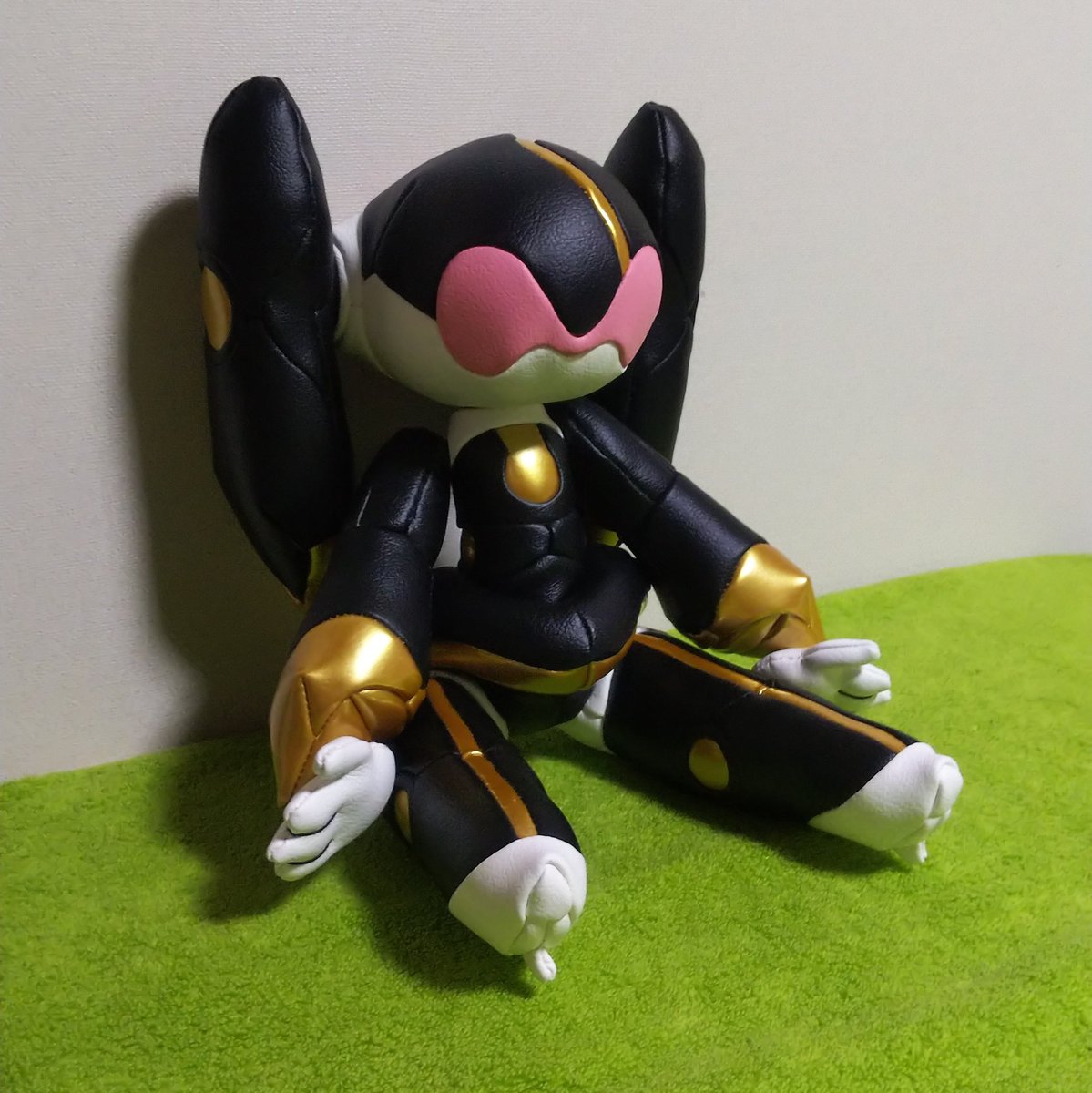 AYATARO_robot's tweet photo. #eosぬいぐるみ大作戦
できたー!と思ってしまいそうですが、しっぽがまだありません。😅💦
#MegaSculpture
#smartdaughter
#eos
#ガレージキット
#チョイプラ
#eos手芸部
#ぬいぐるみ
#フルスクラッチ
#ぬいぐるみも造形です https://t.co/z1cBrWE2az